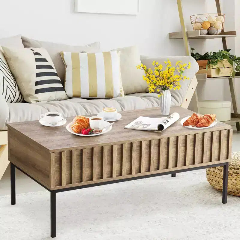 Table basse à plateau relevable, Table basse de salon moderne en bois cannelé, Couleur teck