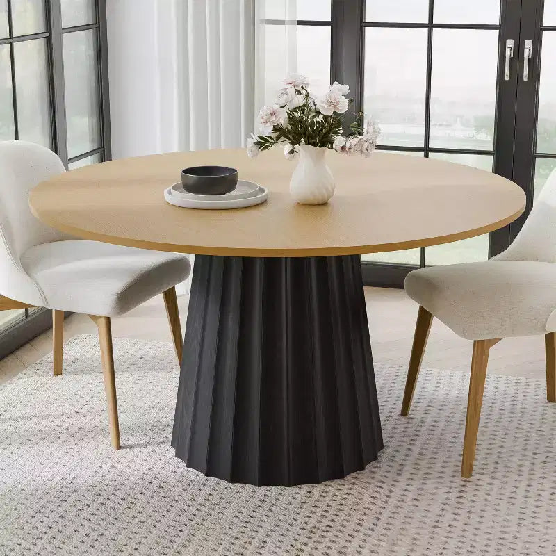 Table à manger ronde en bois massif de 52 po pour 4 à 6 personnes avec plateau et base cannelée conique pour salon/salle à manger/bureau, couleur naturelle