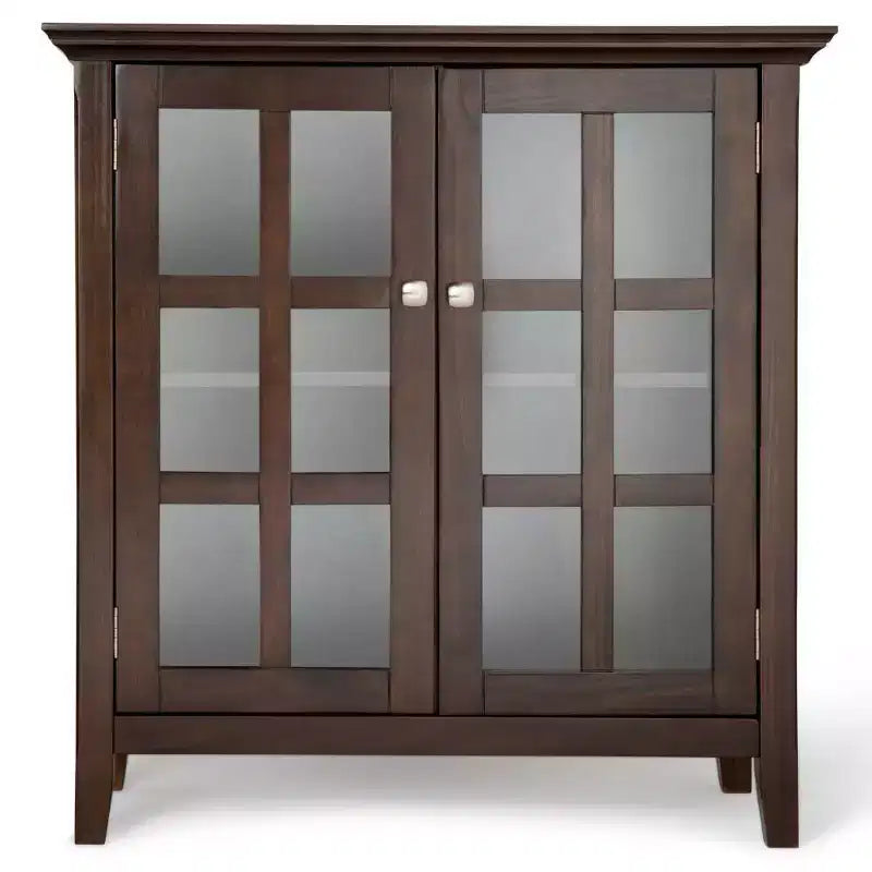 Meuble bas de rangement « Normandy » Brunette Brown, 35 po : Style transitionnel, portes vitrées, étagères réglables